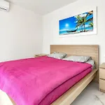 Modern In Parque Royal I, Playa Fanabe Апартаменти