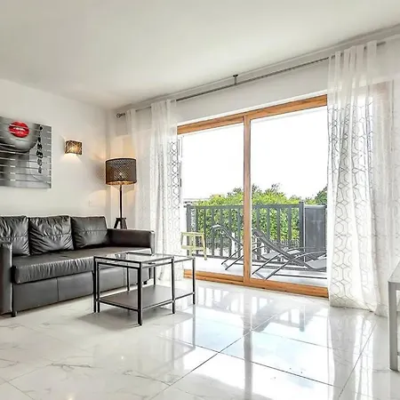 Modern In Parque Royal I, Playa Fanabe 公寓 *