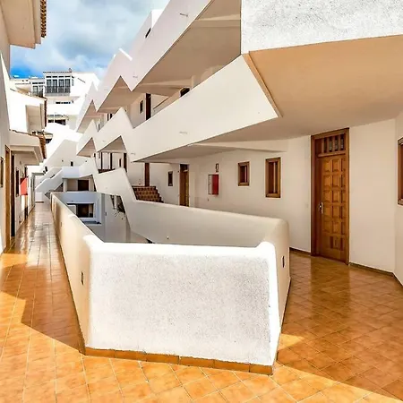 Modern In Parque Royal I, Playa Fanabe 아데제